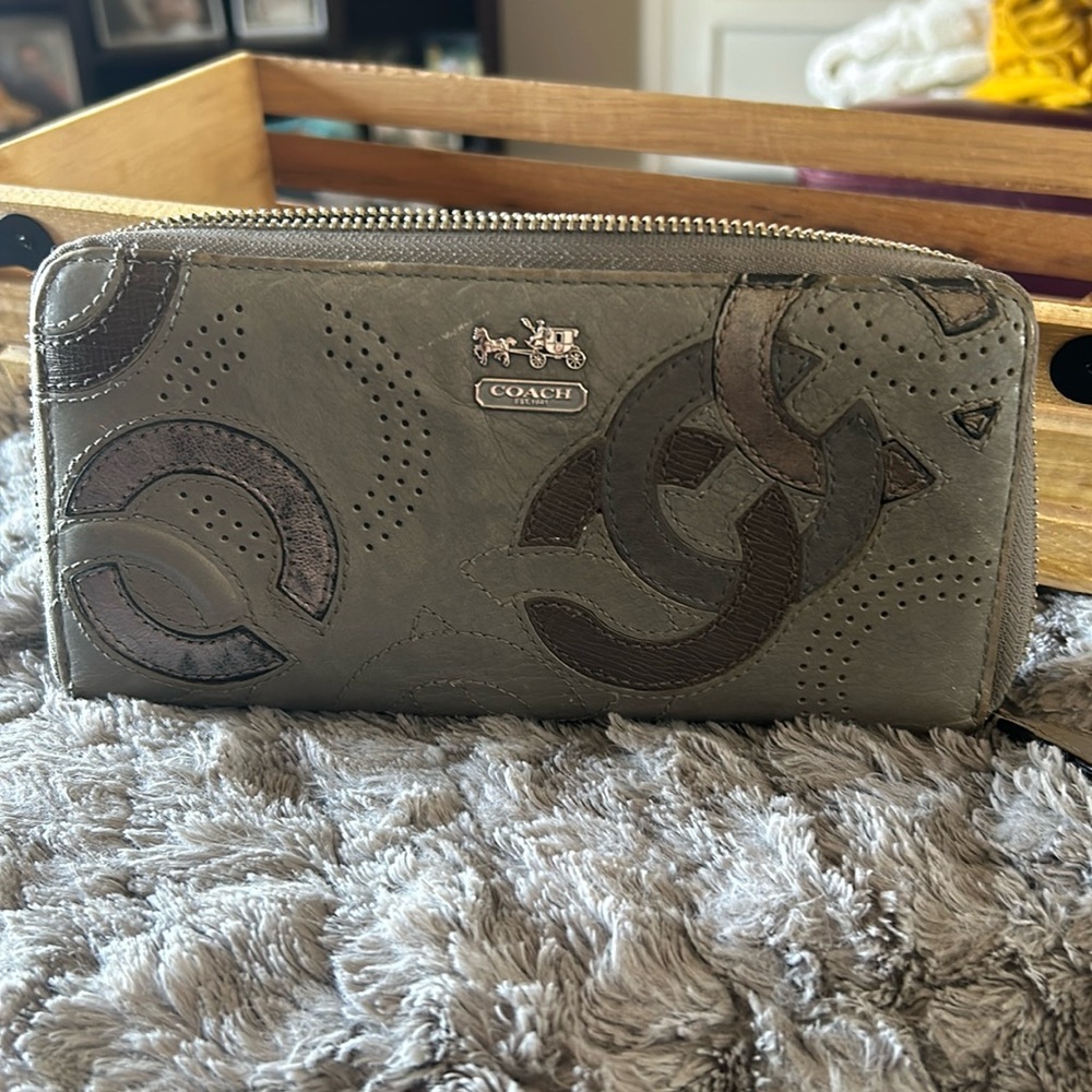 Coach Wallet grays- full zip